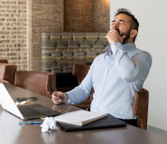 Afternoon Slump: Why It Happens and How to Beat It 